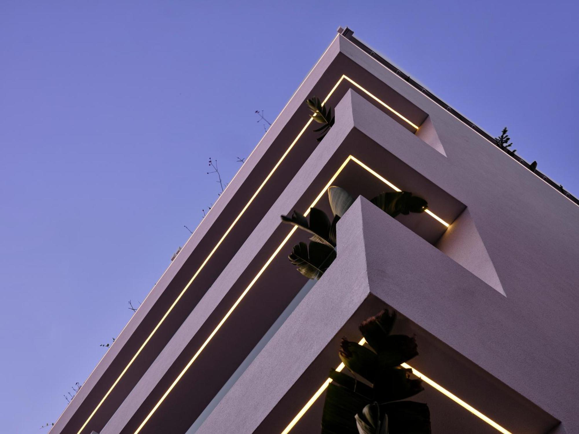 Bond Smart Living Suites Athens Exterior photo