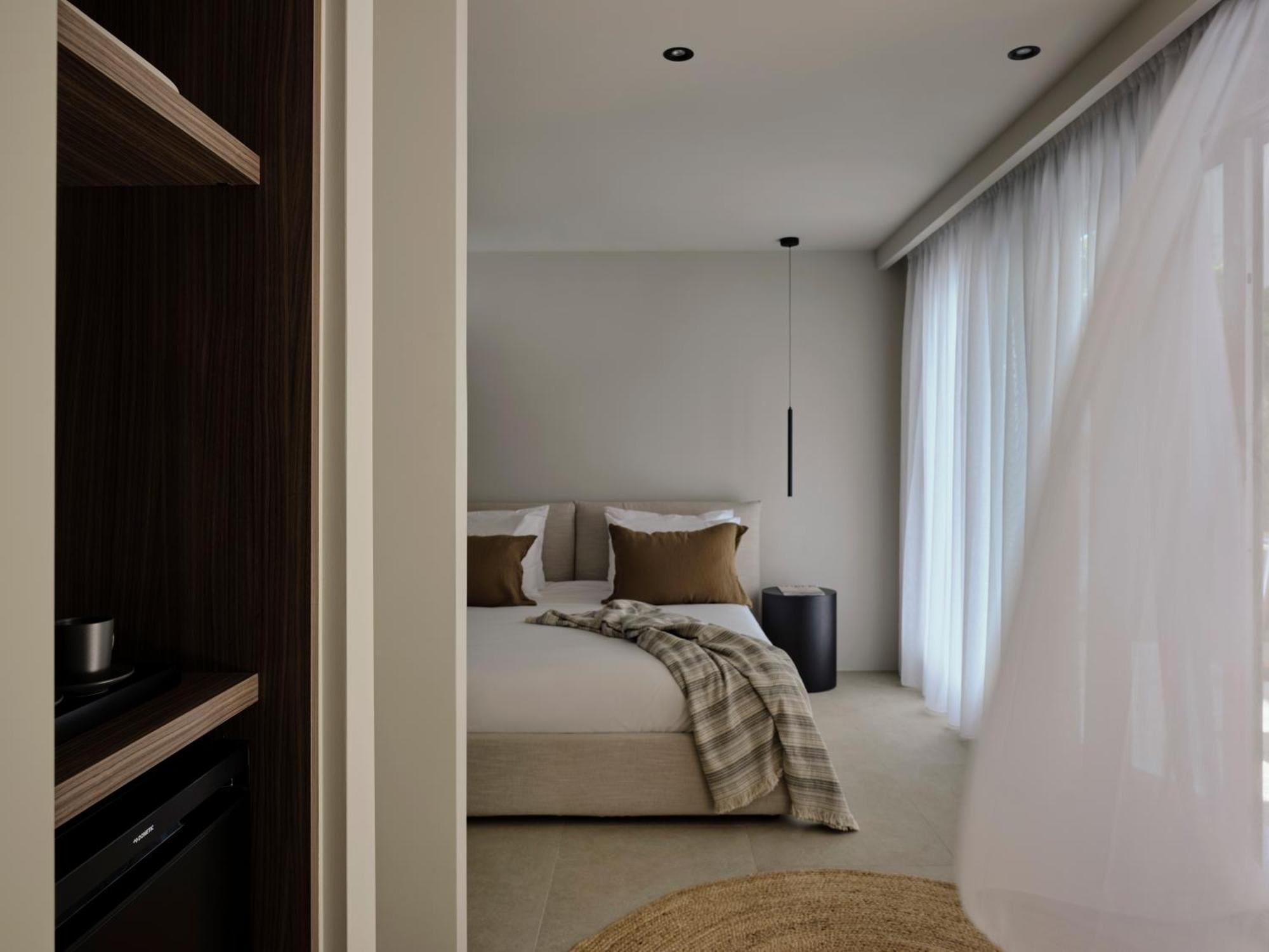 Bond Smart Living Suites Athens Exterior photo